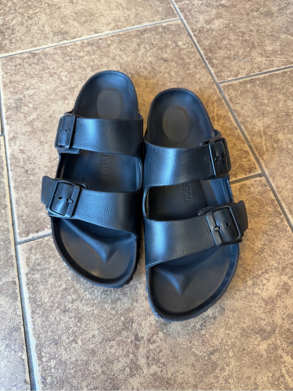 Women’s Birkenstock Arizona Essentials